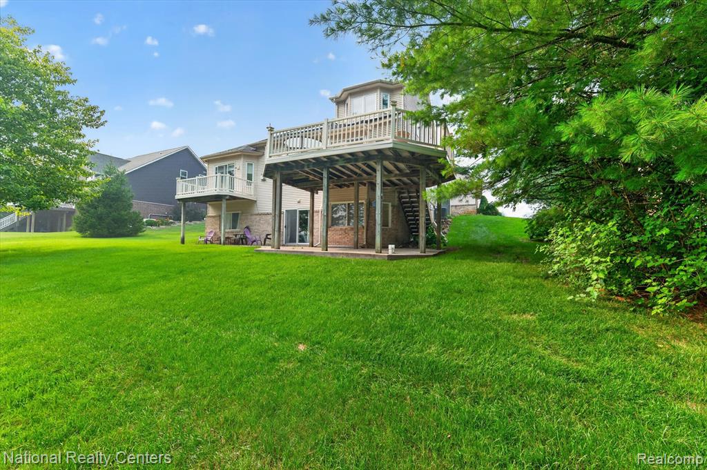 main property photo 45