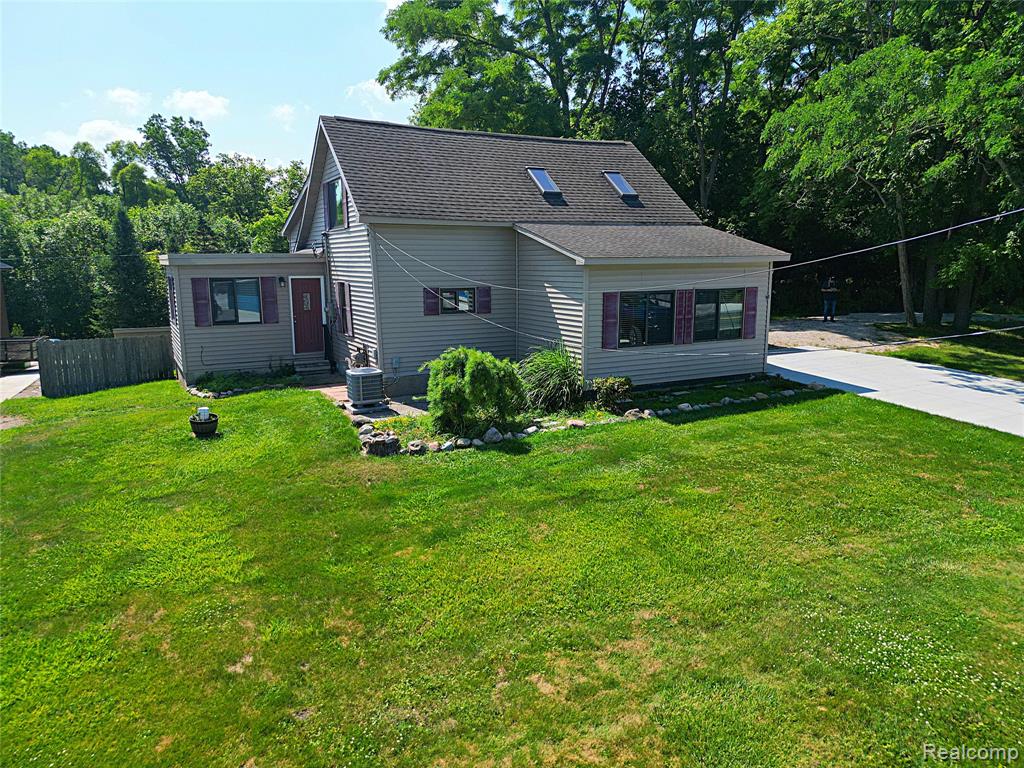 main property photo 6