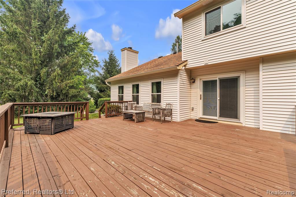 main property photo 60