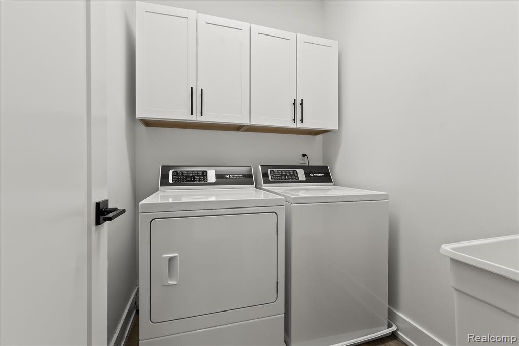 property viewer photo 18