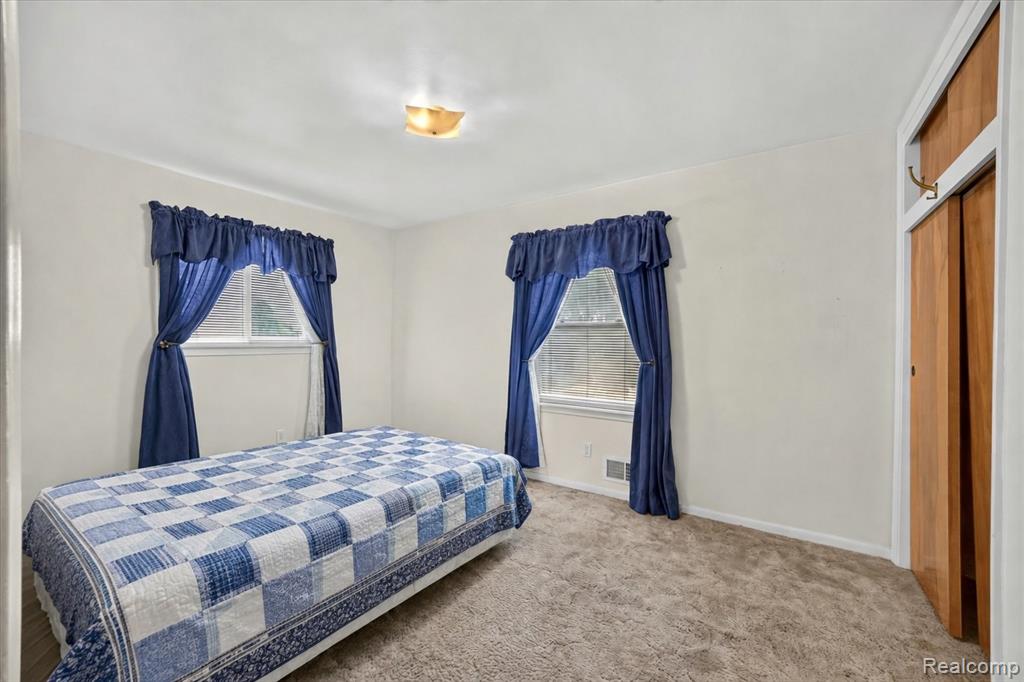 property viewer photo 20