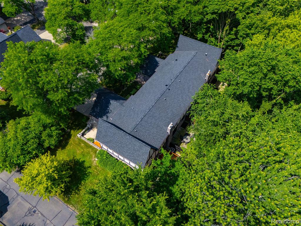 main property photo 67