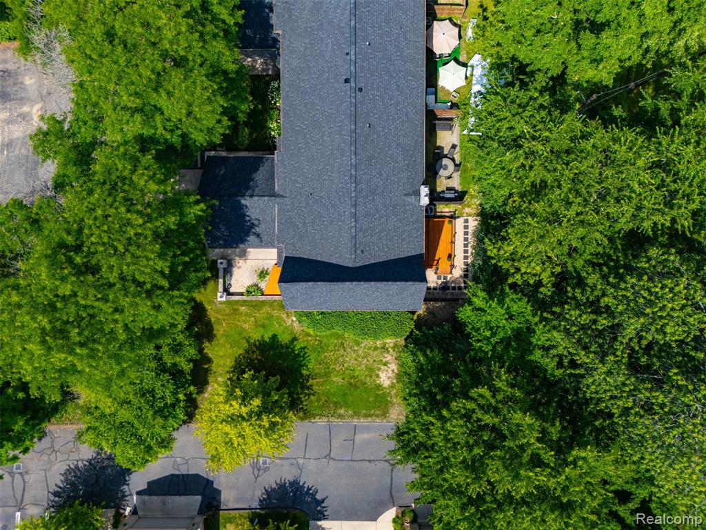 main property photo 68