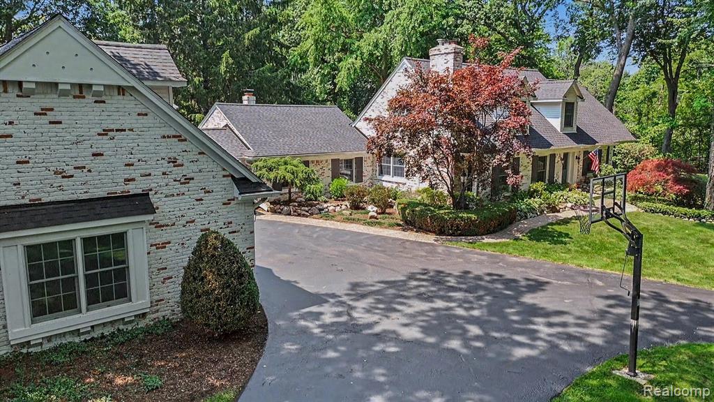 main property photo 50
