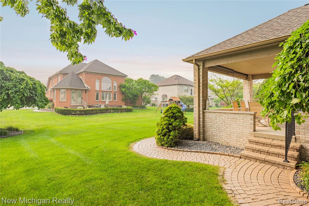 main property photo 75