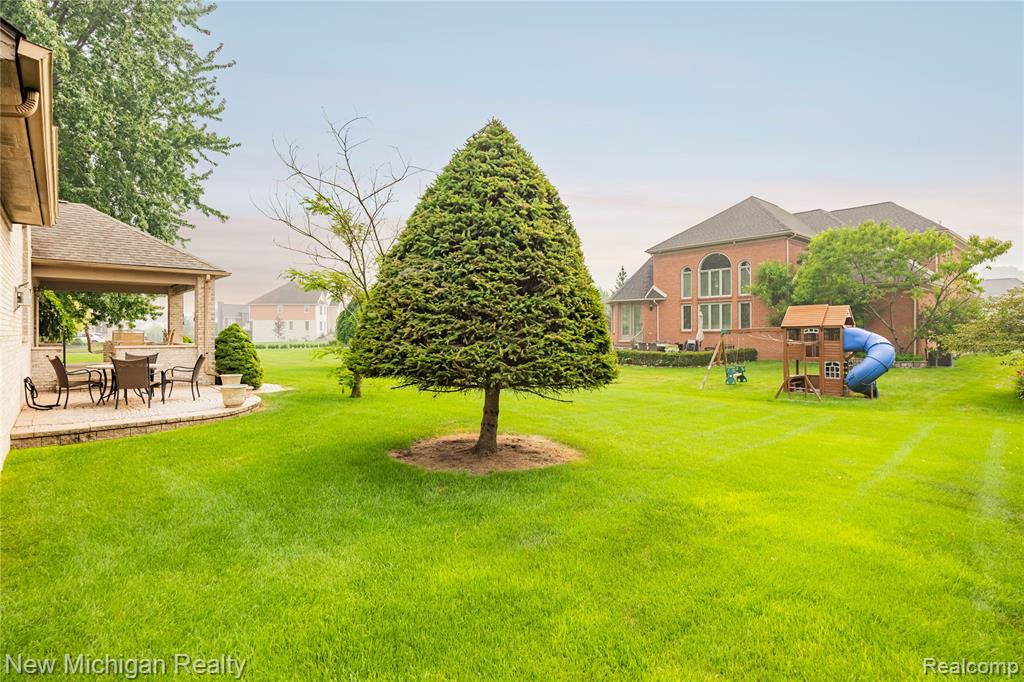 main property photo 77