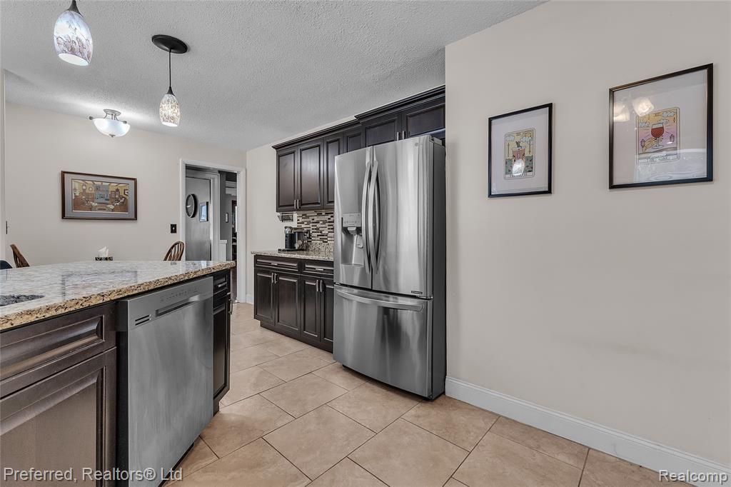 property viewer photo 20