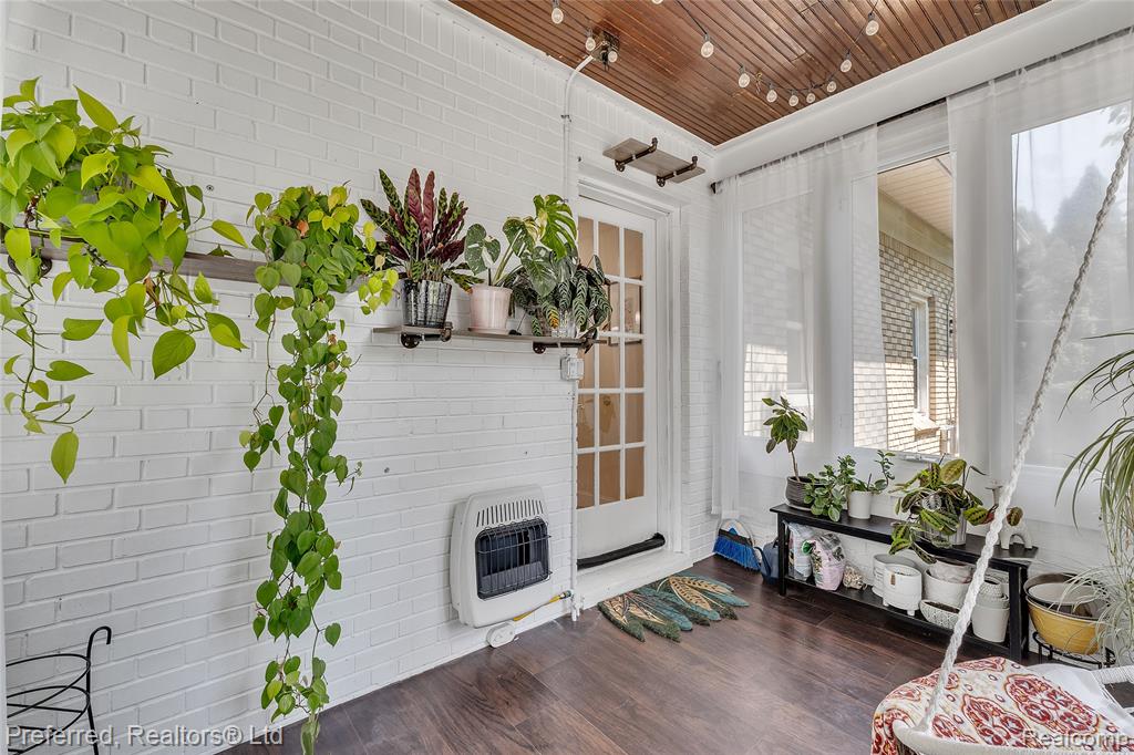 property viewer photo 24