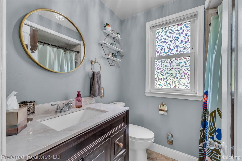 property viewer photo 30