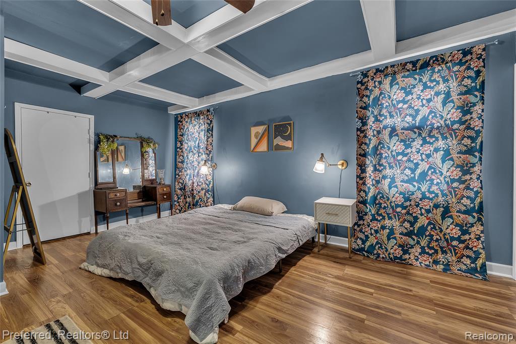 property viewer photo 37