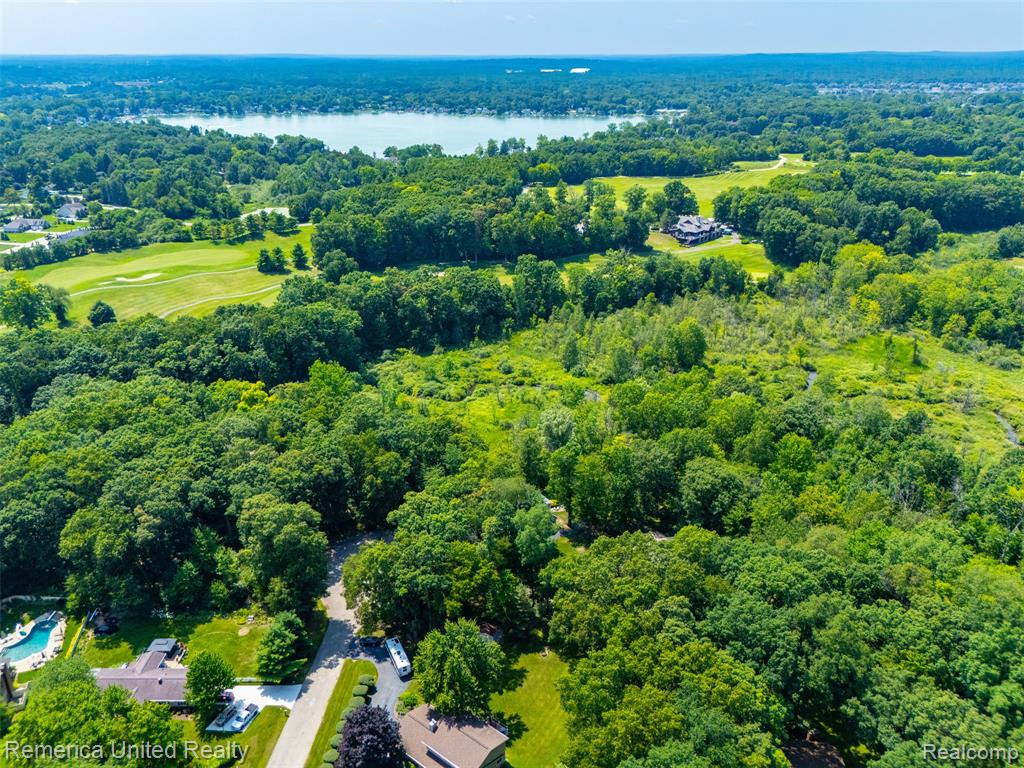 main property photo 81