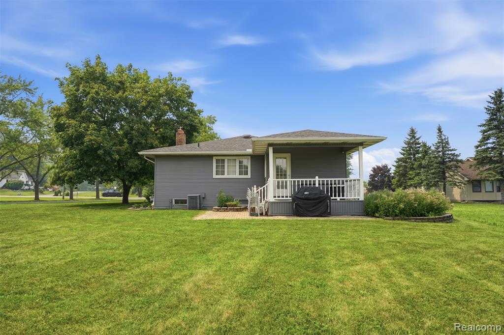main property photo 38