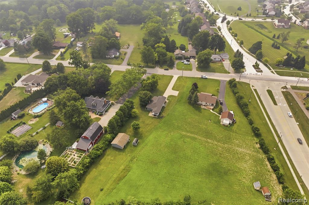 main property photo 53