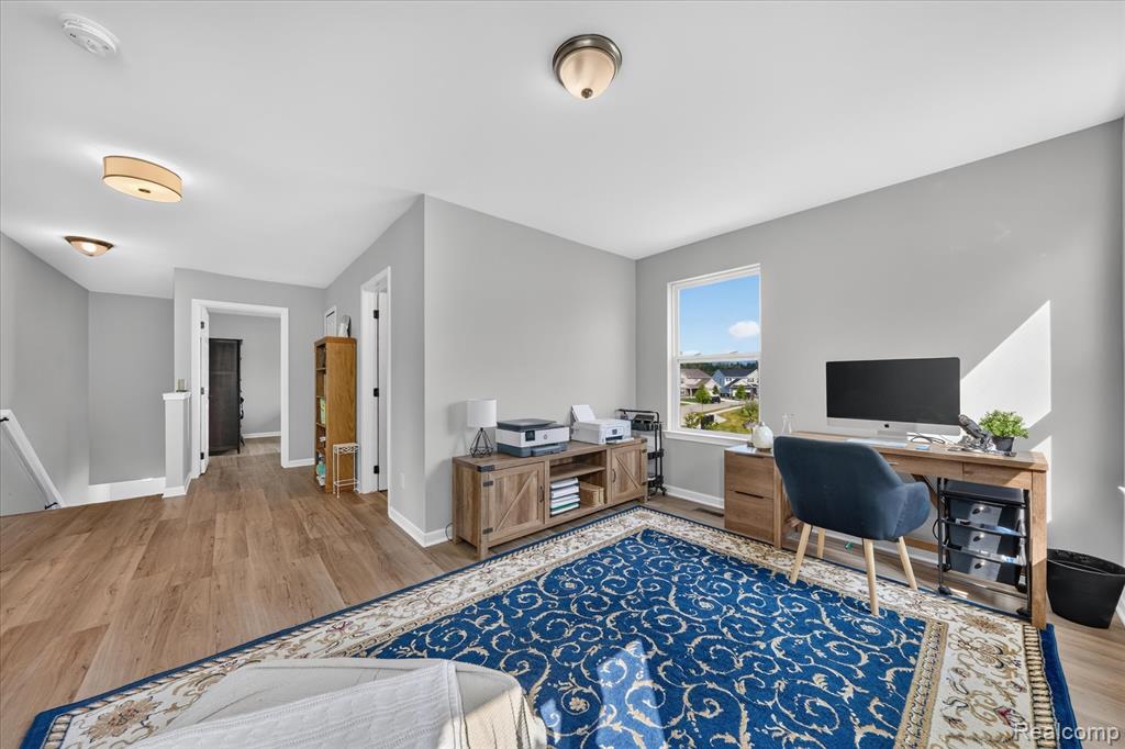 main property photo 17