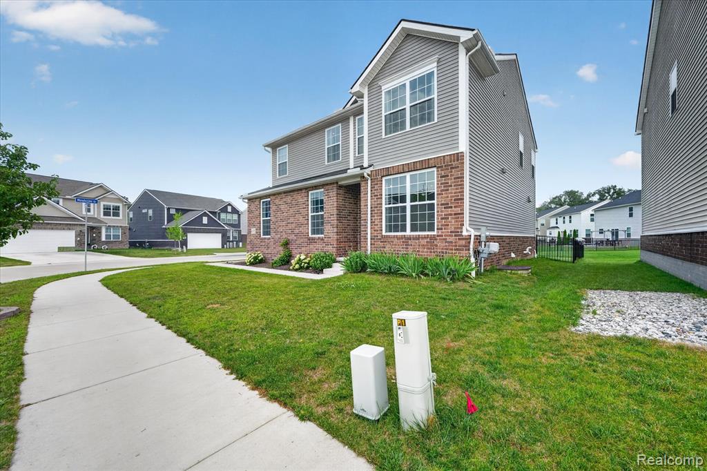 main property photo 3