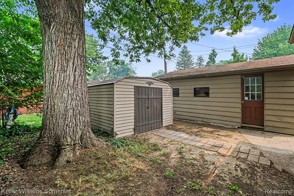 property viewer photo 15