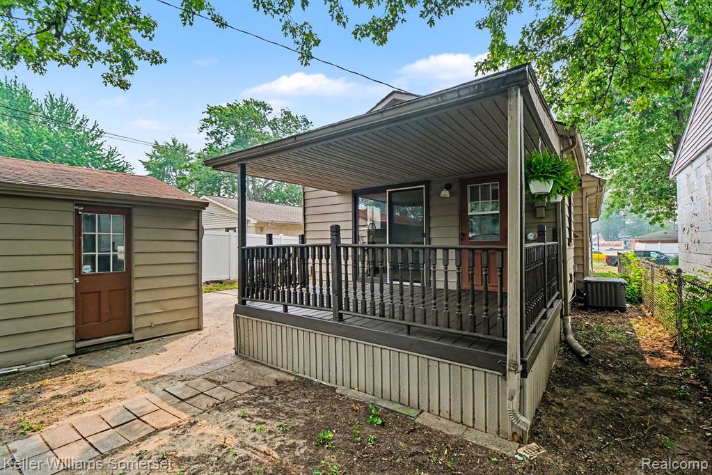 property viewer photo 16