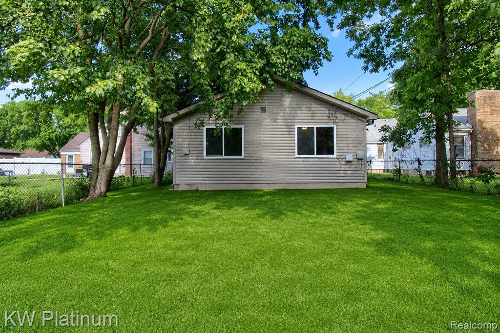 main property photo 21