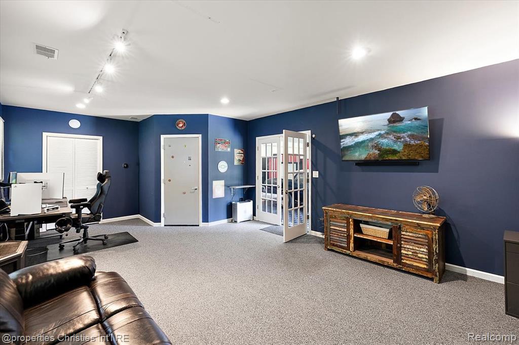 main property photo 53