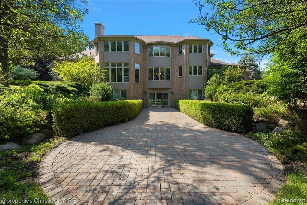 main property photo 68