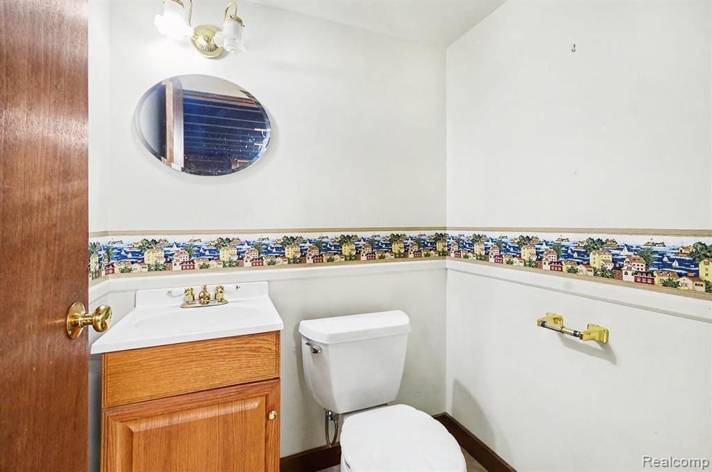 main property photo 16
