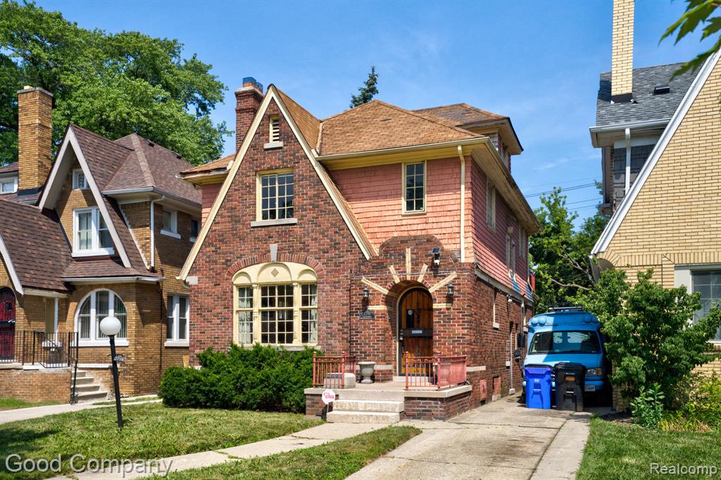 main property photo 52