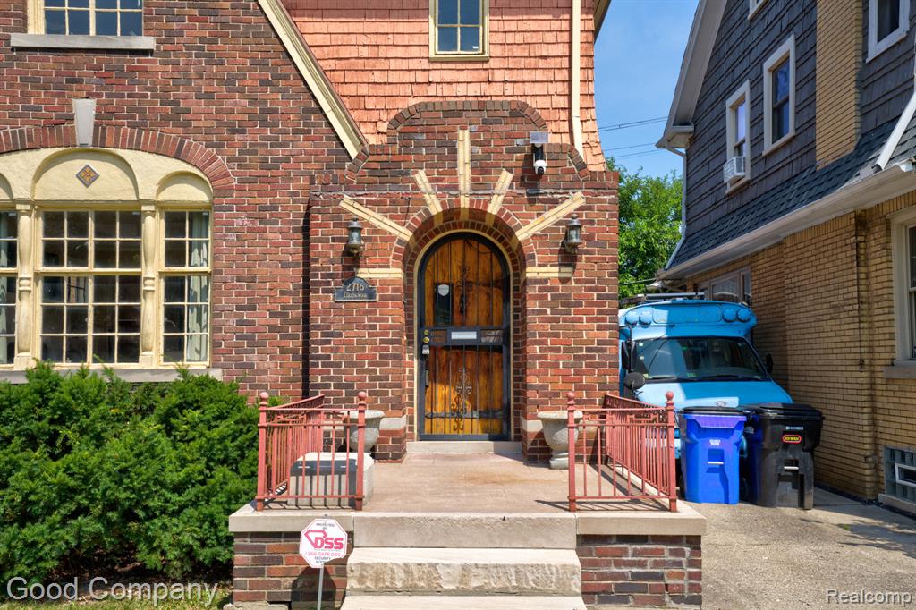 main property photo 54