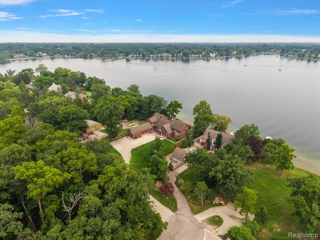main property photo 16
