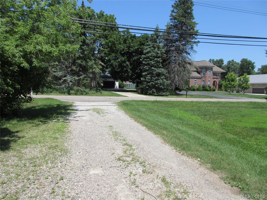 main property photo 10