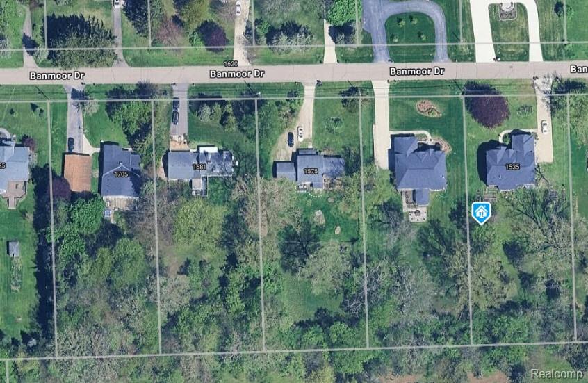 main property photo 13