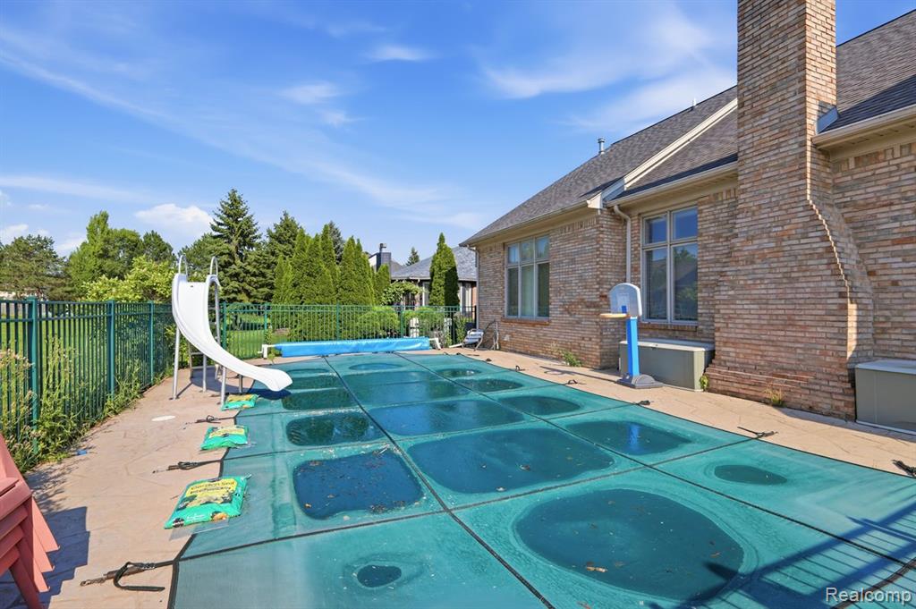 main property photo 48