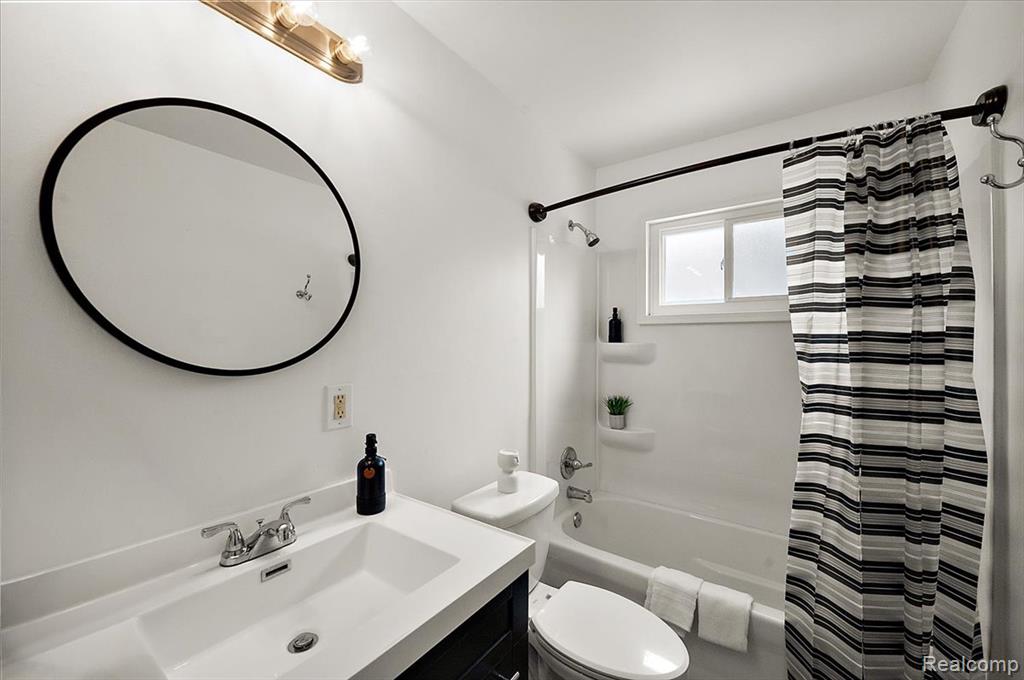 property viewer photo 22