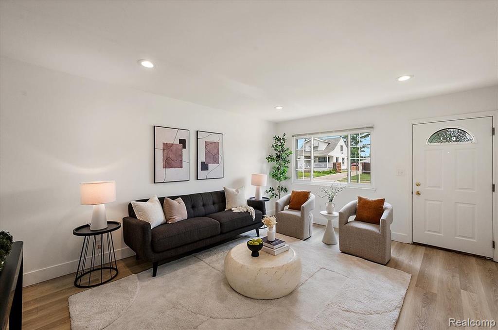 property viewer photo 8