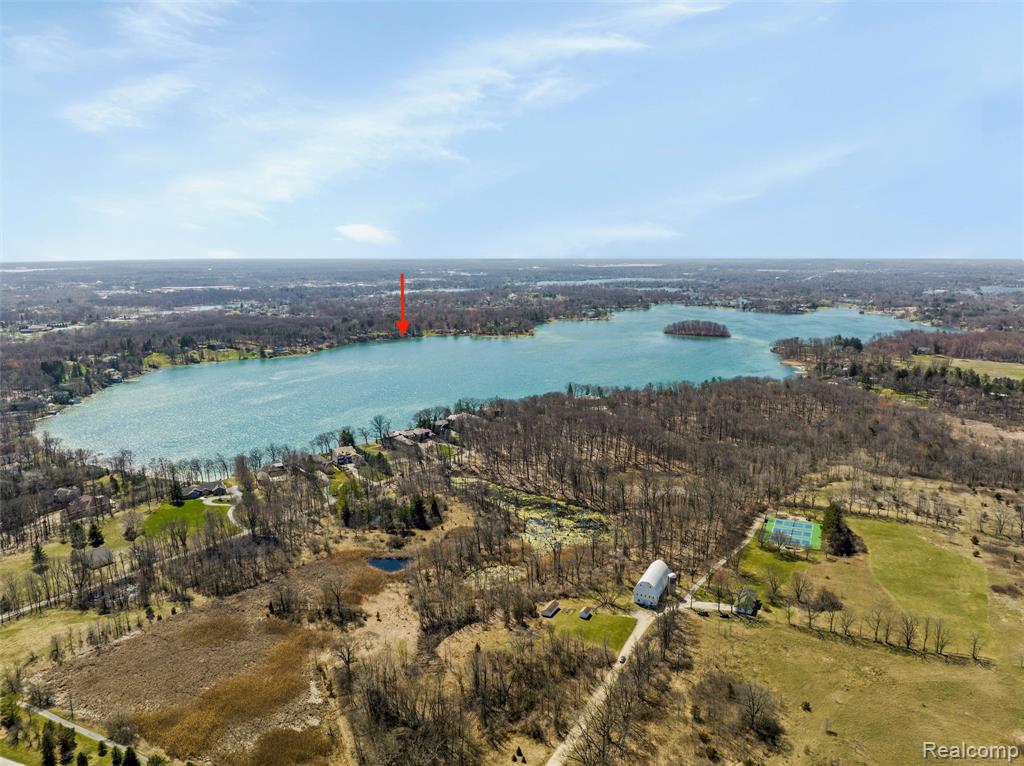 main property photo 12