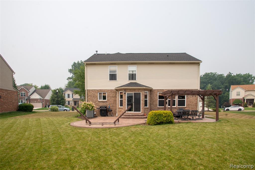 main property photo 29