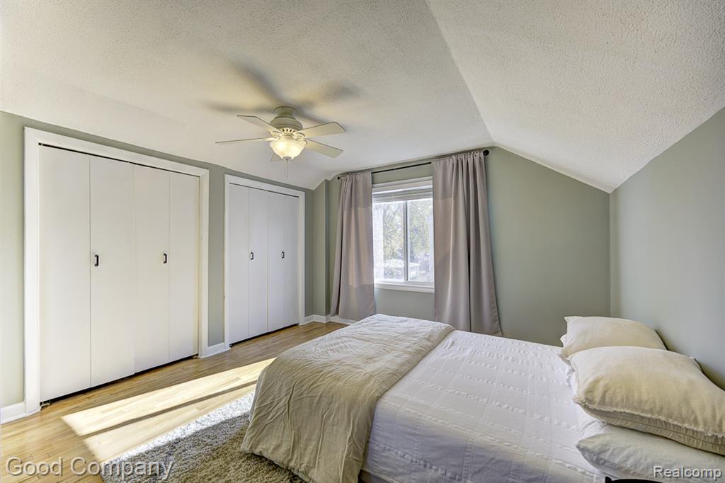 property viewer photo 29