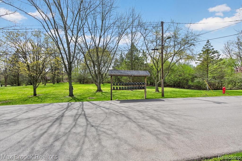 main property photo 21