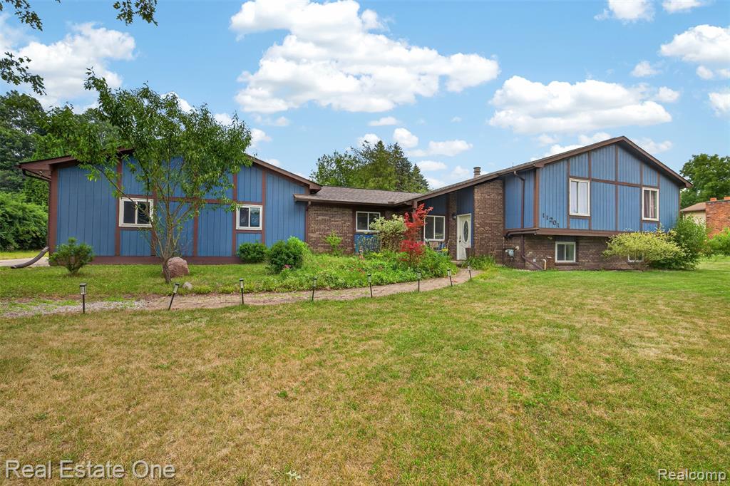 main property photo 43