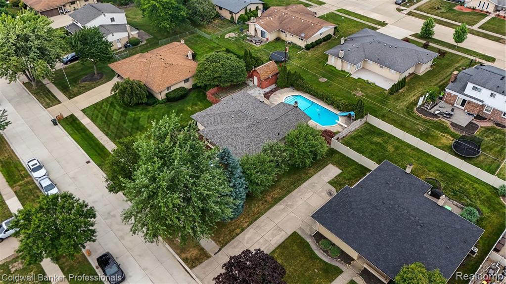 property viewer photo 3