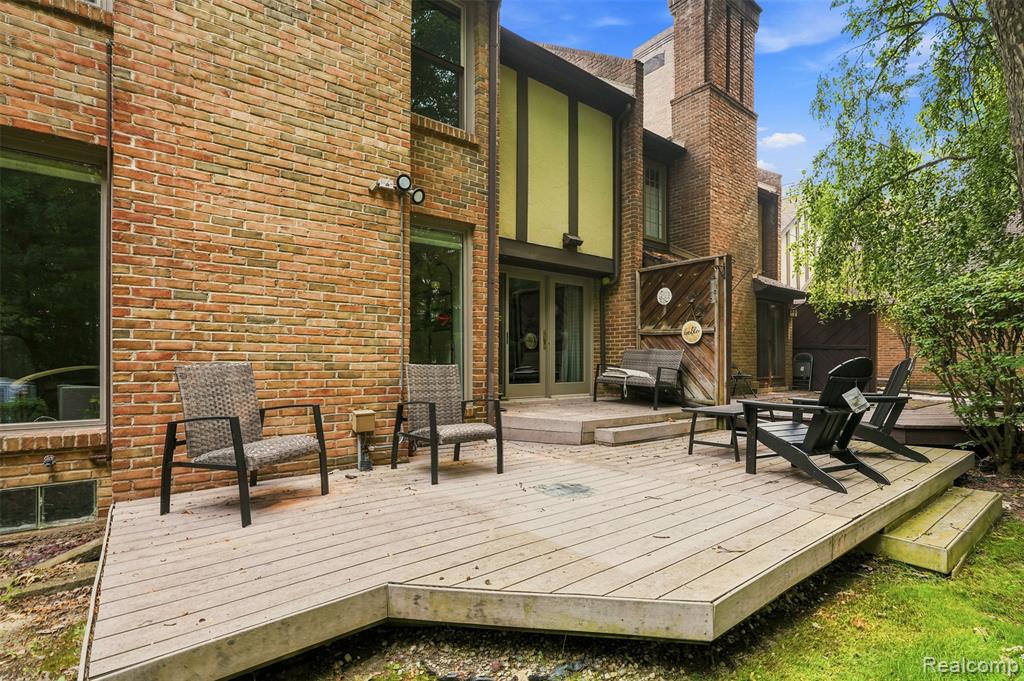 main property photo 38