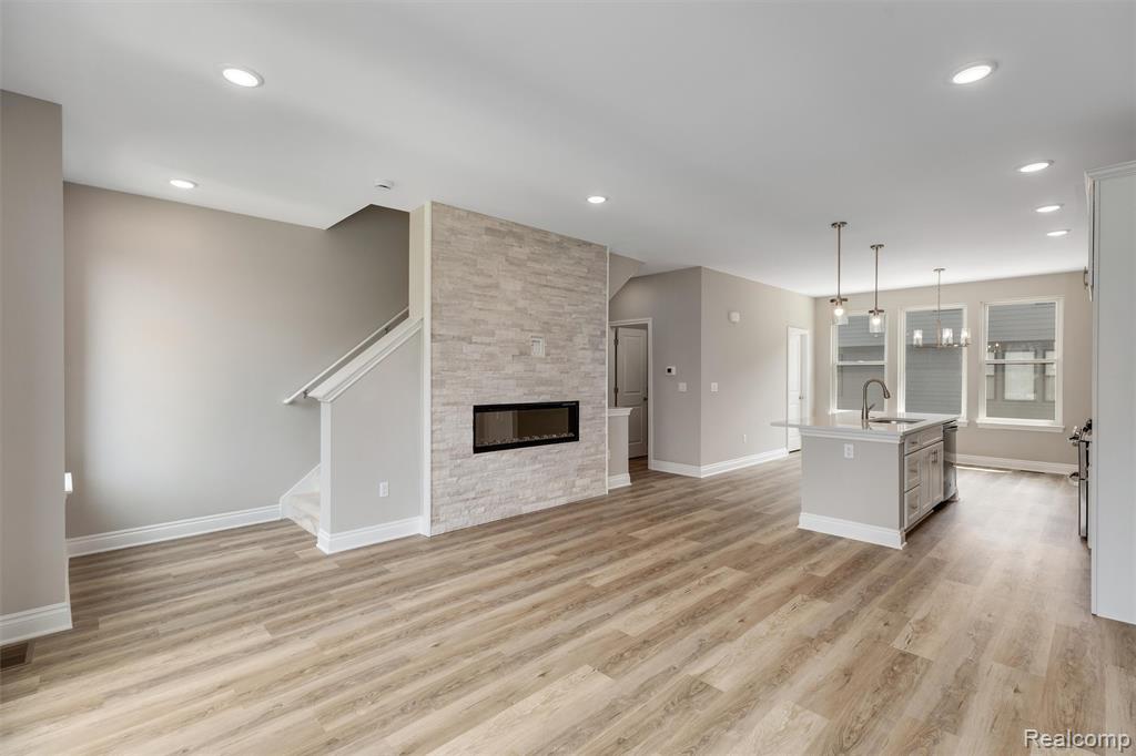 main property photo 77