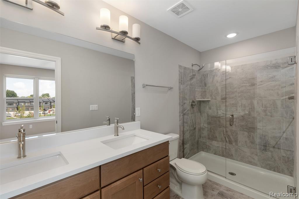 main property photo 88