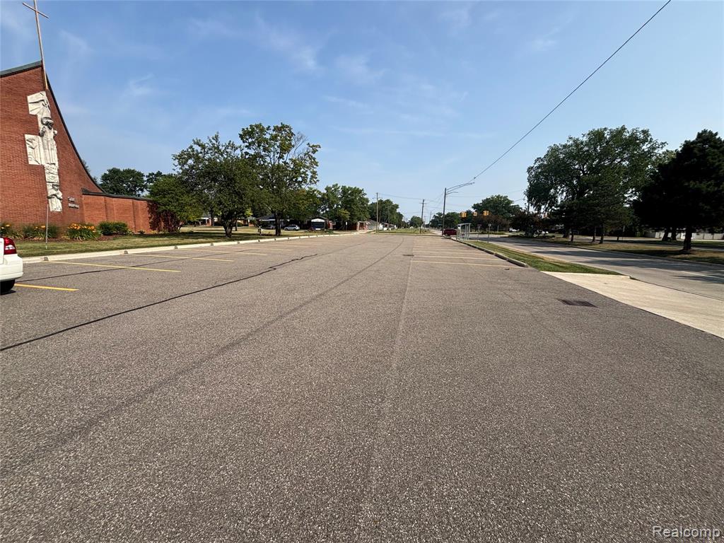 main property photo 15