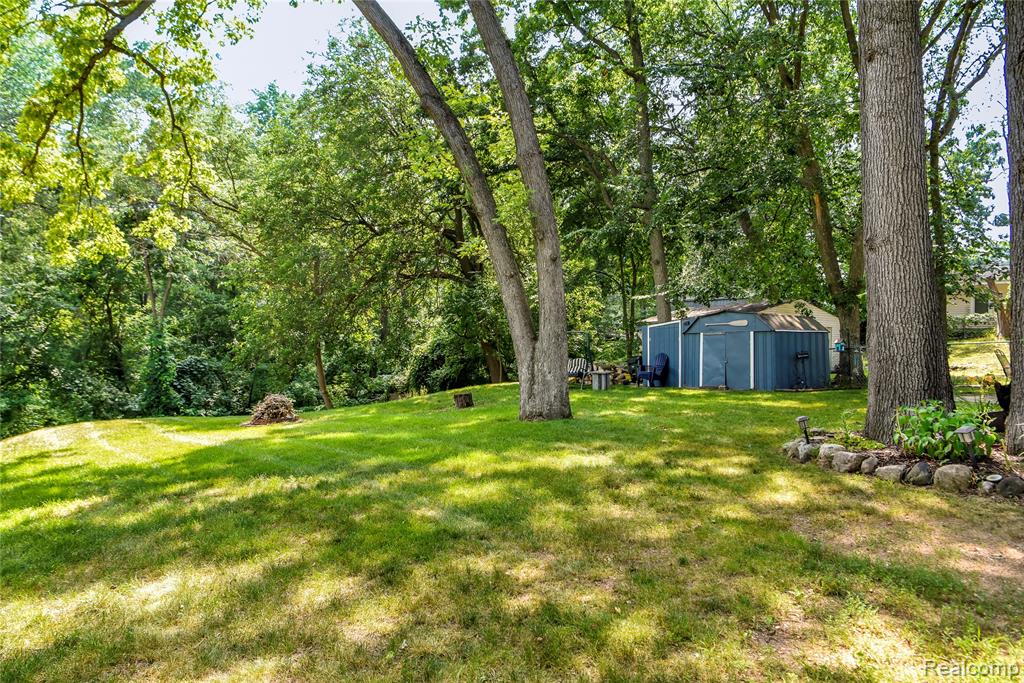 main property photo 51