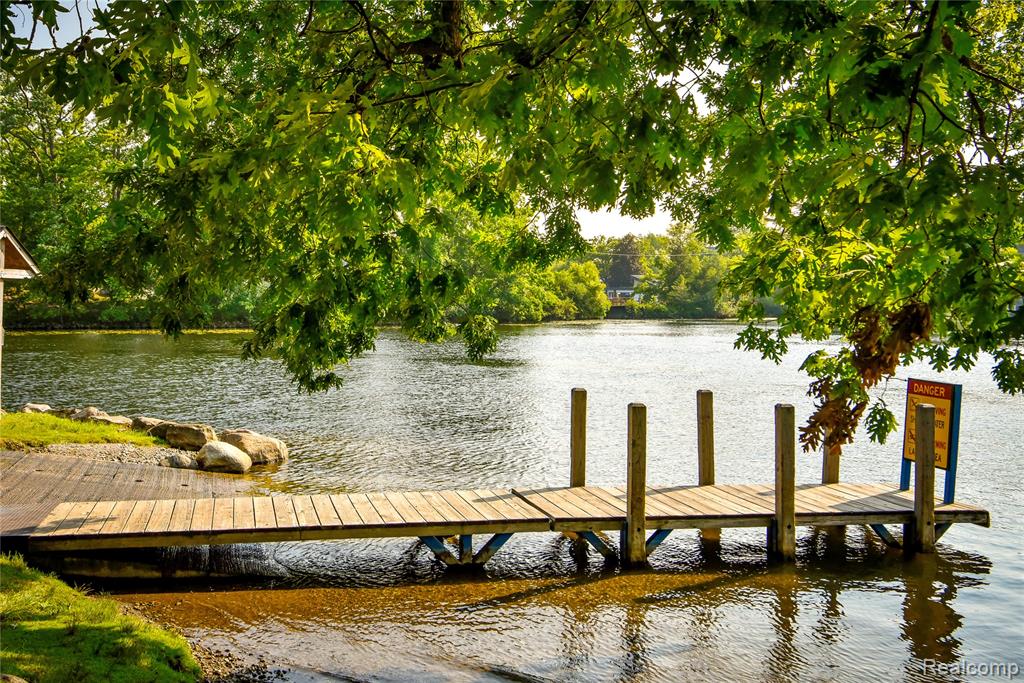 main property photo 74