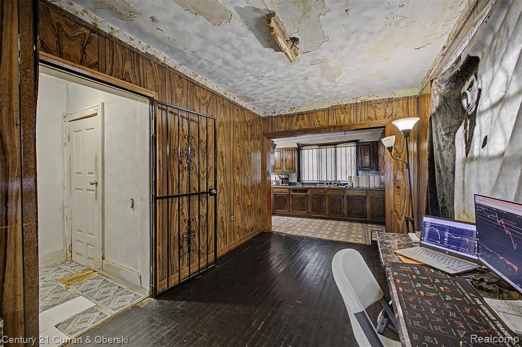 main property photo 12