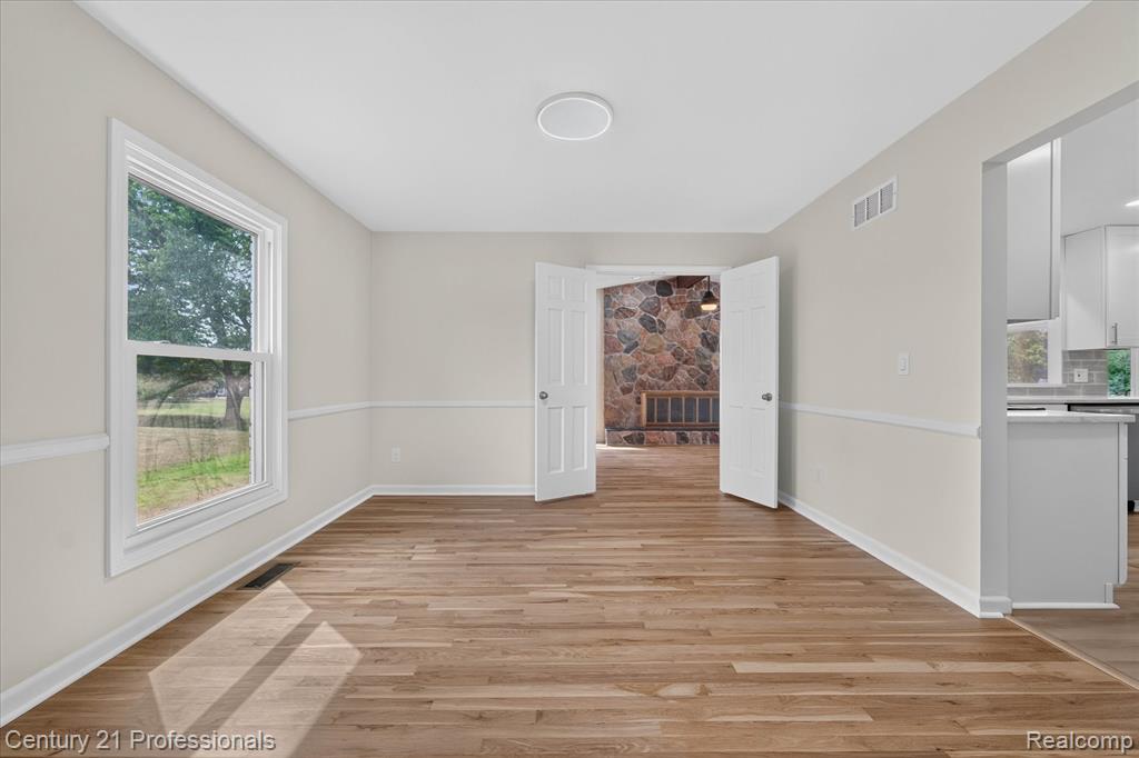 property viewer photo 17