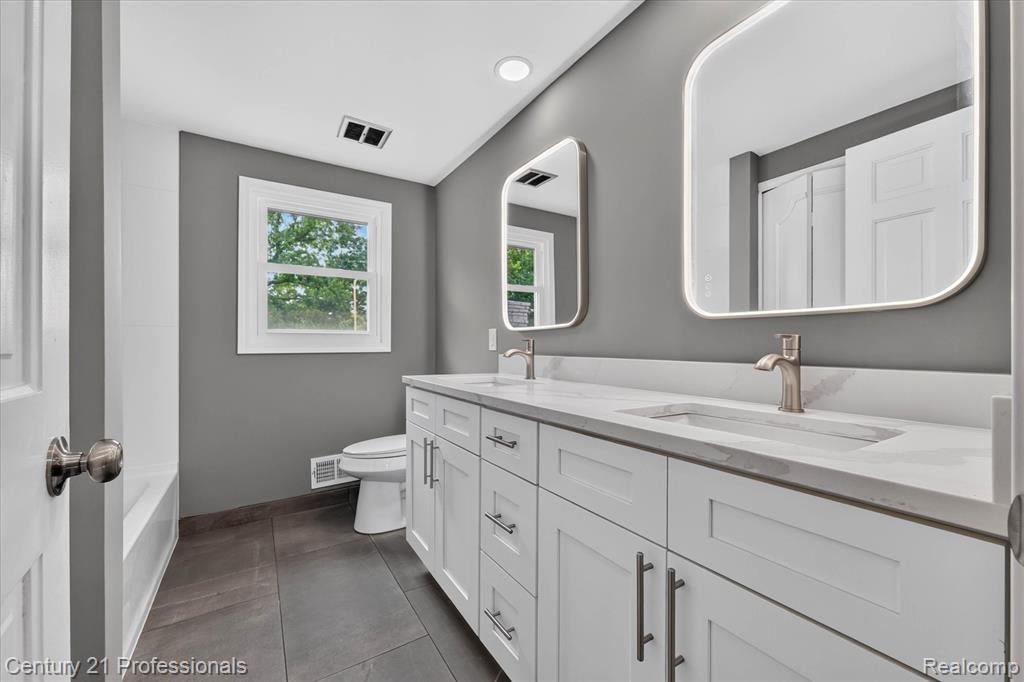 property viewer photo 33
