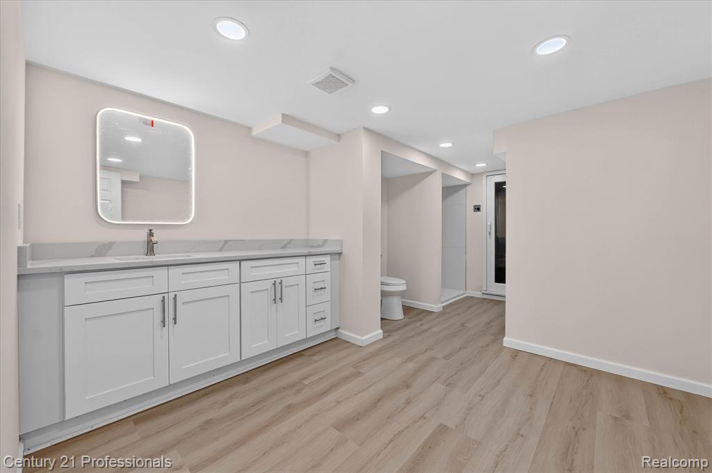 property viewer photo 56