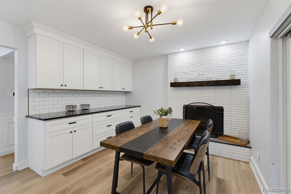 property viewer photo 12